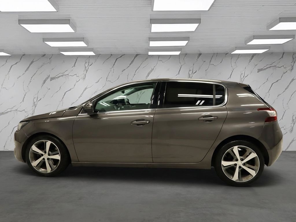 Used Peugeot 308 2016 for sale - 77384194: Photo 8