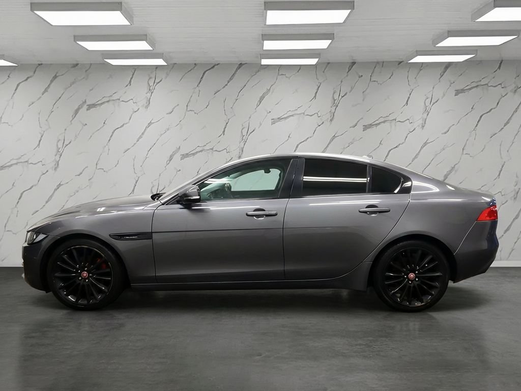 Used Jaguar XE 2015 for sale - 77621172: Photo 8