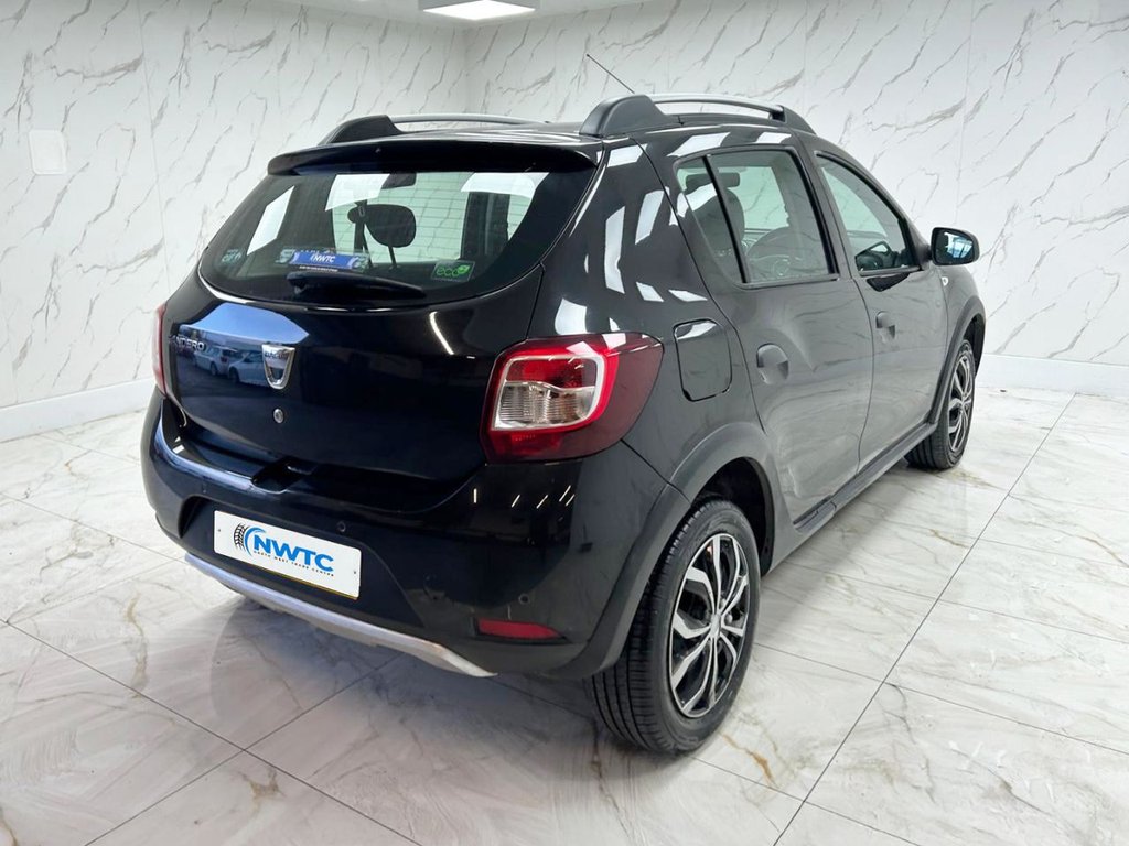 Used Dacia Sandero Stepway 2014 for sale - 77436681: Photo 10