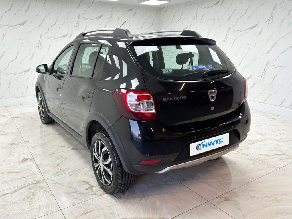 Used Dacia Sandero Stepway 2014 for sale - 77436681: Photo 8
