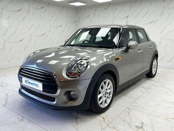 Used MINI Hatch 2018 for sale - 76323431: Photo