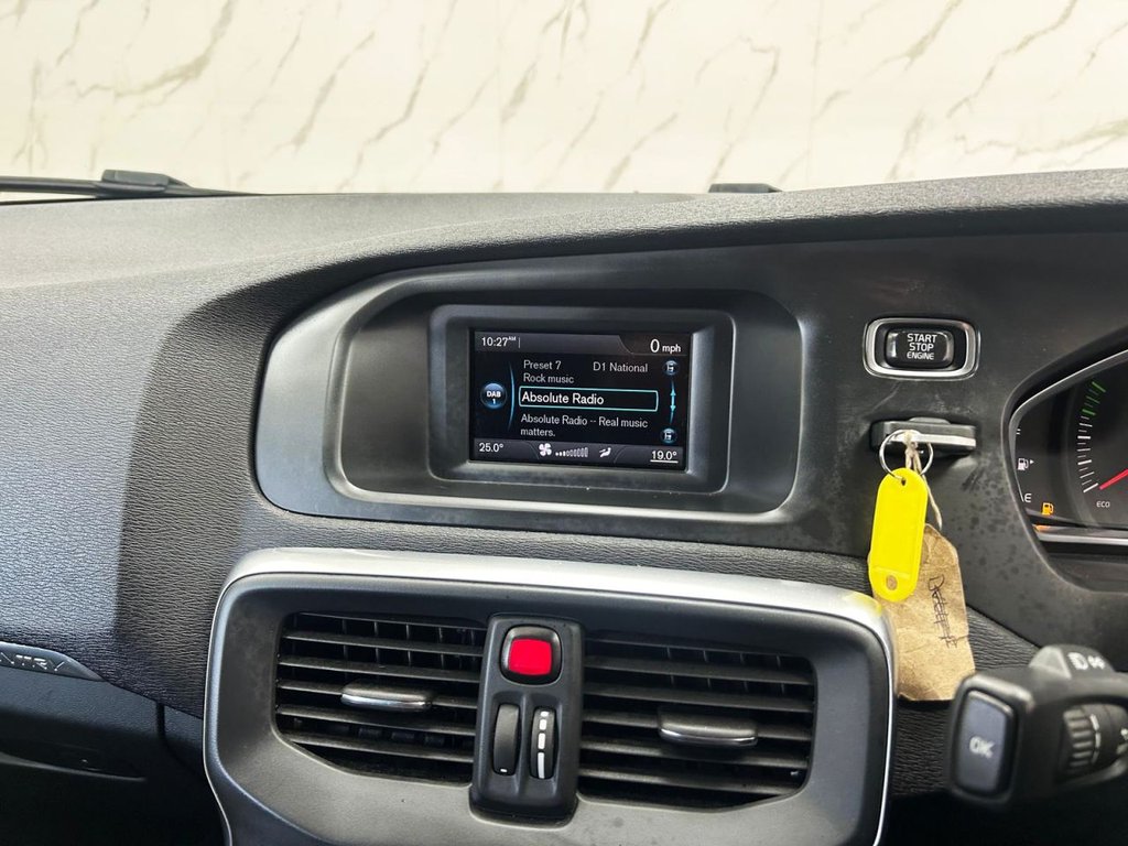 Used Volvo V40 Cross Country 2014 for sale - 78068566: Photo 16