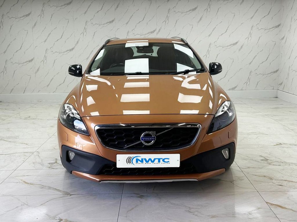 Used Volvo V40 Cross Country 2014 for sale - 78068566: Photo 5