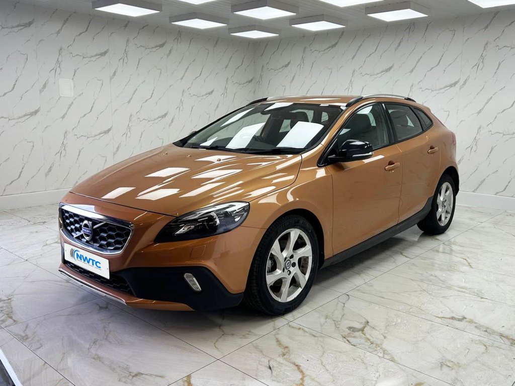 Used Volvo V40 Cross Country 2014 for sale - 78068566: Photo 7
