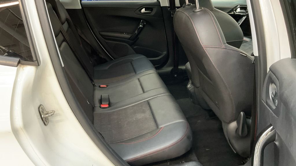 Used Peugeot 2008 2017 for sale - 77836076: Photo 13