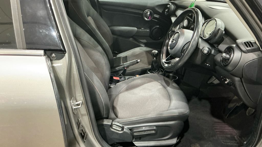 Used MINI Hatch 2017 for sale - 77667677: Photo 13