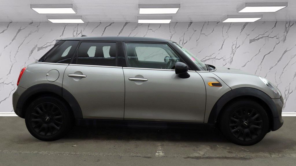 Used MINI Hatch 2017 for sale - 77667677: Photo 8