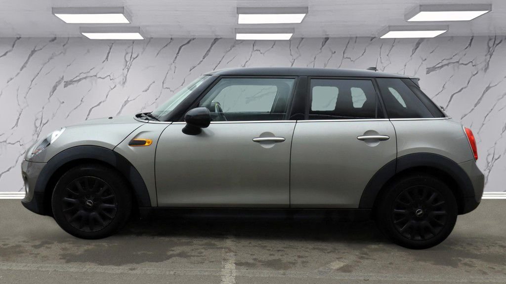 Used MINI Hatch 2017 for sale - 77667677: Photo 9