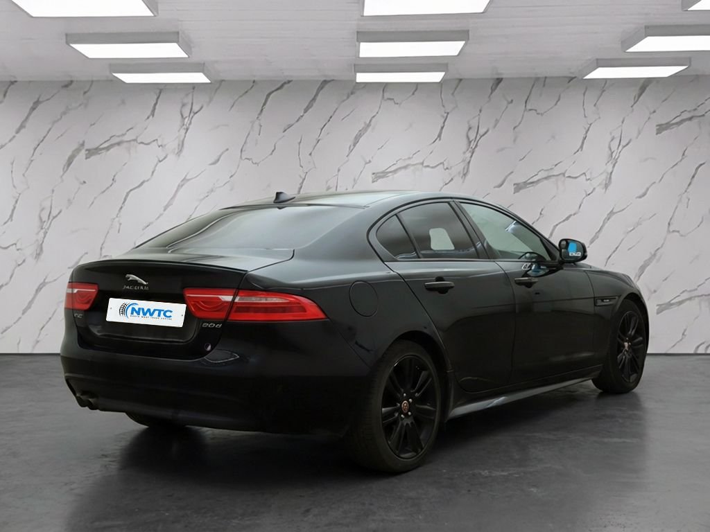 Used Jaguar XE 2015 for sale - 77384178: Photo 6