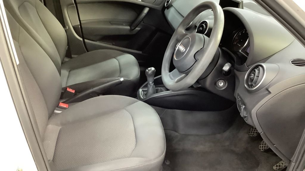 Used Audi A1 2016 for sale - 77302672: Photo 12