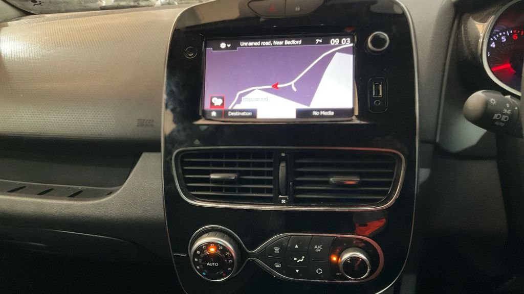 Used Renault Clio 2019 for sale - 77302628: Photo 11