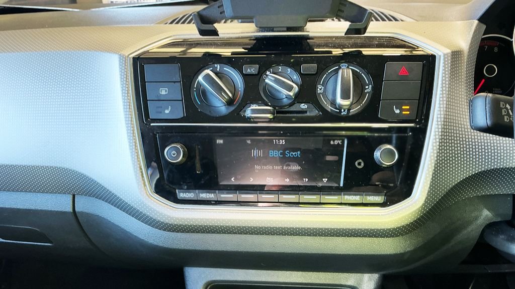 Used Volkswagen up! 2018 for sale - 77836111: Photo 10