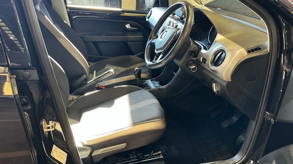 Used Volkswagen up! 2018 for sale - 77836111: Photo 12