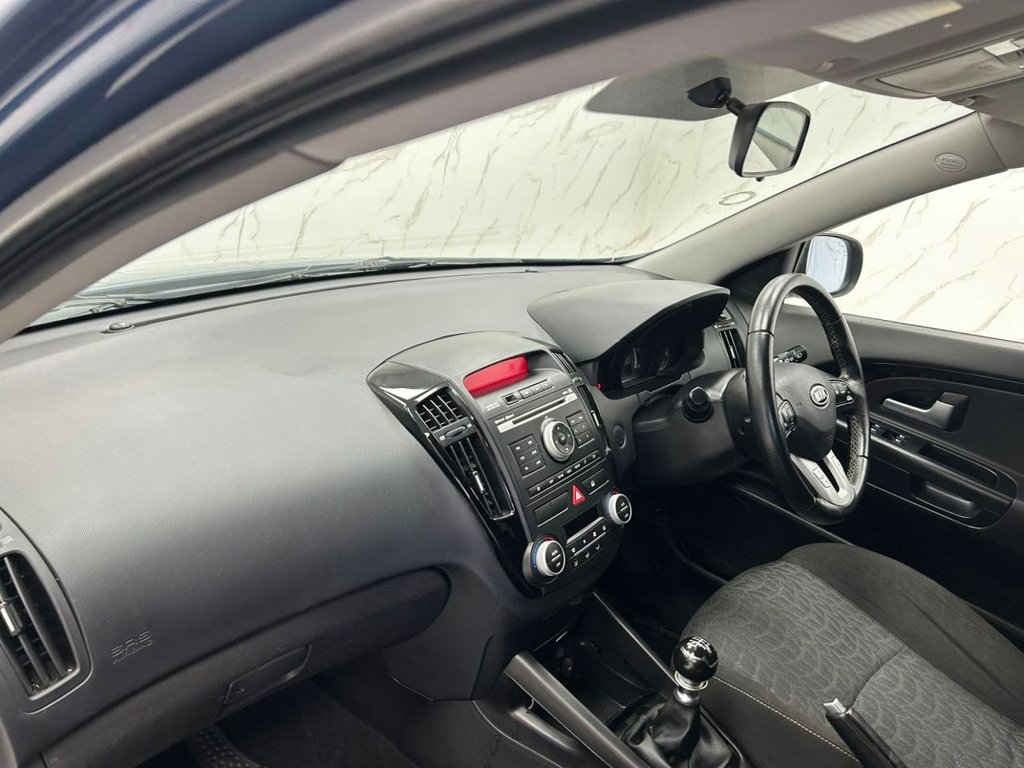 Used Kia Ceed 2010 for sale - 76605042: Photo 12