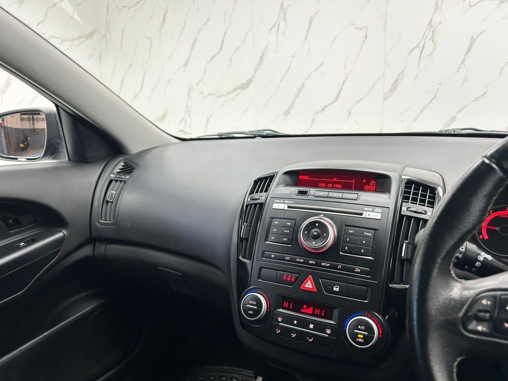 Used Kia Ceed 2010 for sale - 76605042: Photo 13