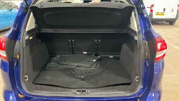 Used Ford C-Max 2017 for sale - 76304205: Photo 13