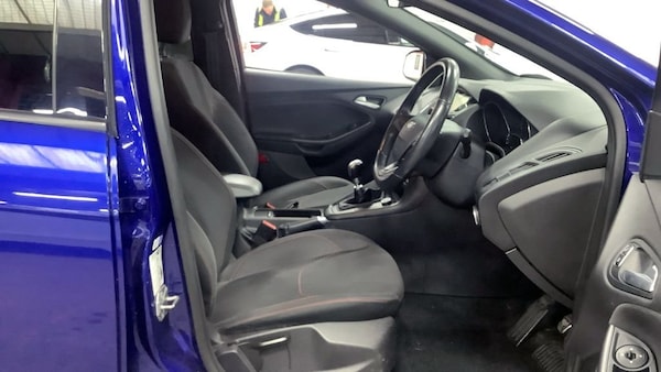 Used Ford Focus 2018 for sale - 76304190: Photo 11