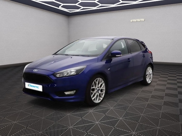 Used Ford Focus 2018 for sale - 76304190: Photo 3