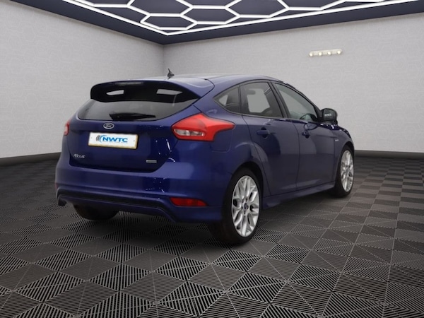 Used Ford Focus 2018 for sale - 76304190: Photo 5