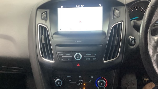 Used Ford Focus 2018 for sale - 76304190: Photo 9