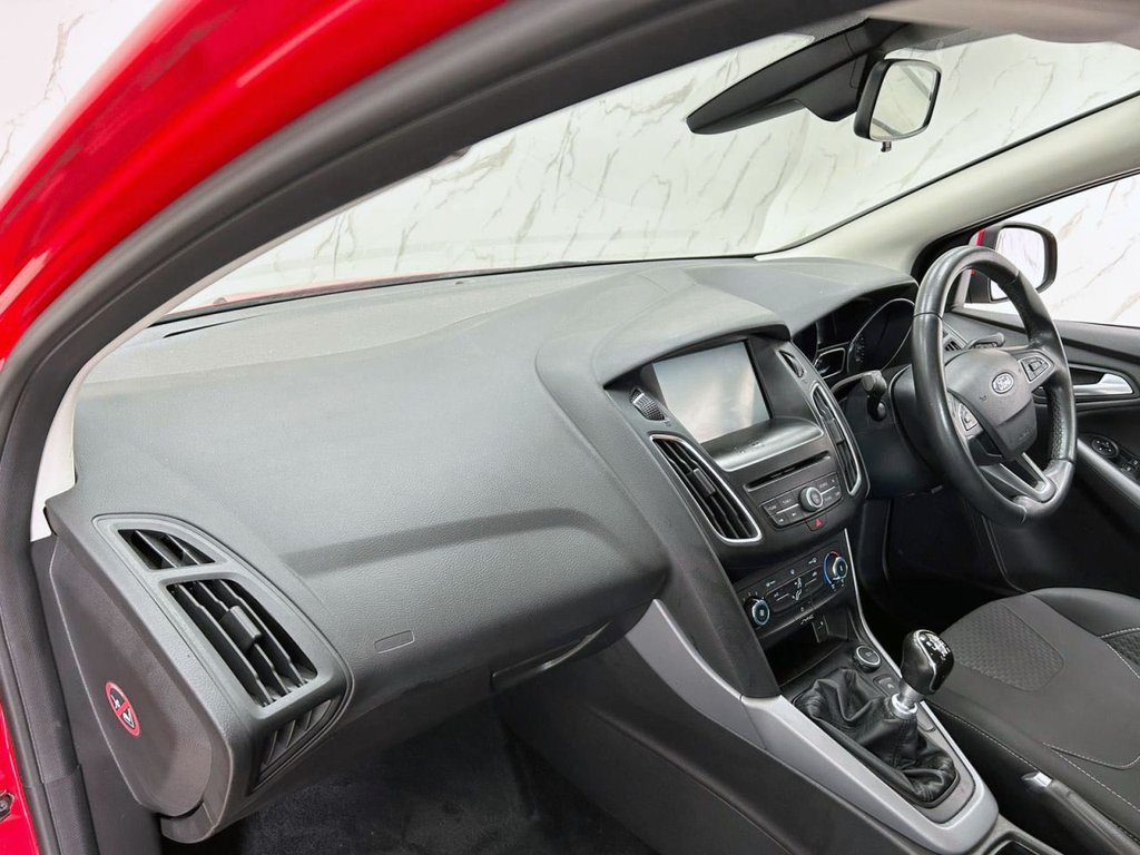 Used Ford Focus 2015 for sale - 76546383: Photo 12