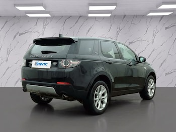 Used Land Rover Discovery Sport 2016 for sale - 78002333: Photo
