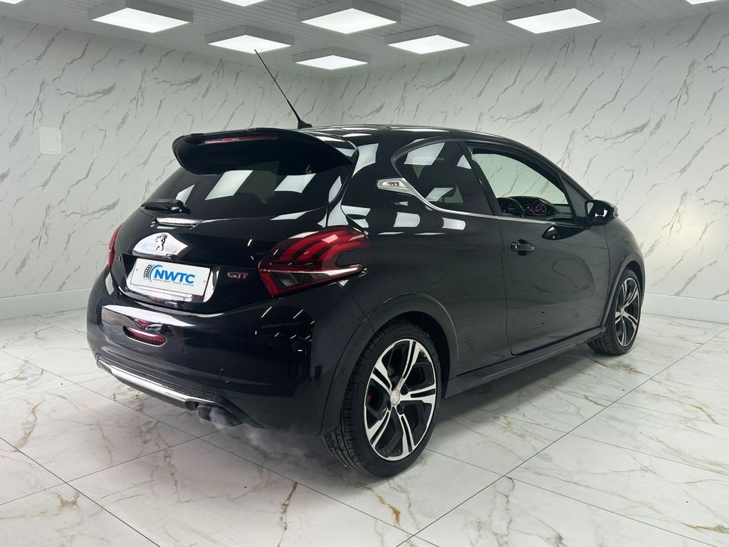 Used Peugeot 208 2017 for sale - 77407961: Photo 10