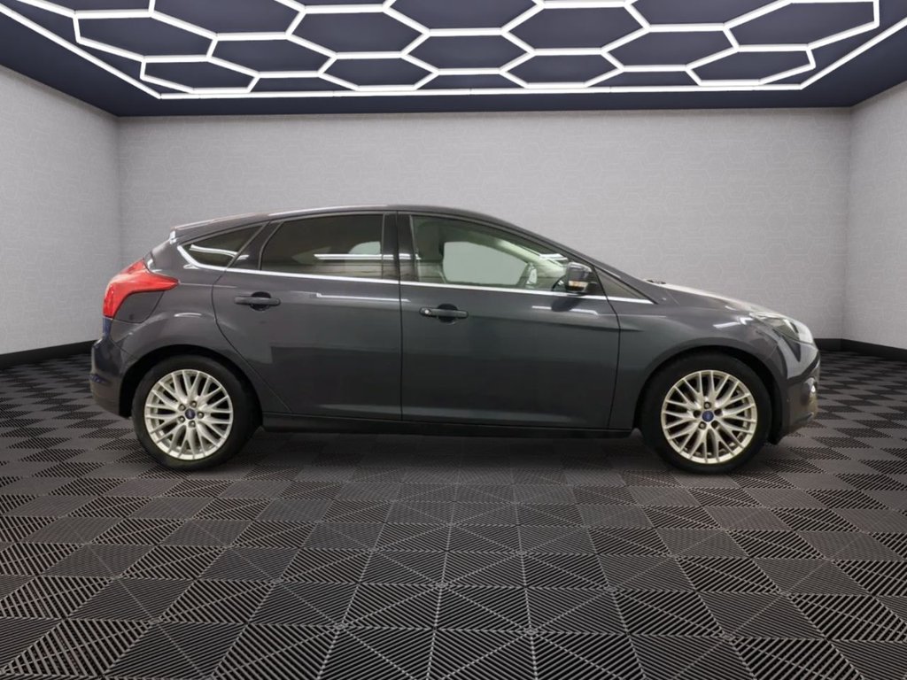 Used Ford Focus 2014 for sale - 76535608: Photo 5