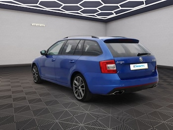 Used Skoda Octavia 2015 for sale - 76105856: Photo 4