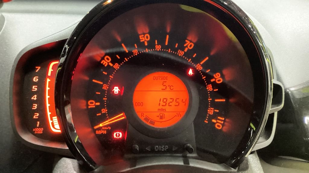 Used Toyota AYGO 2017 for sale - 77422395: Photo 11