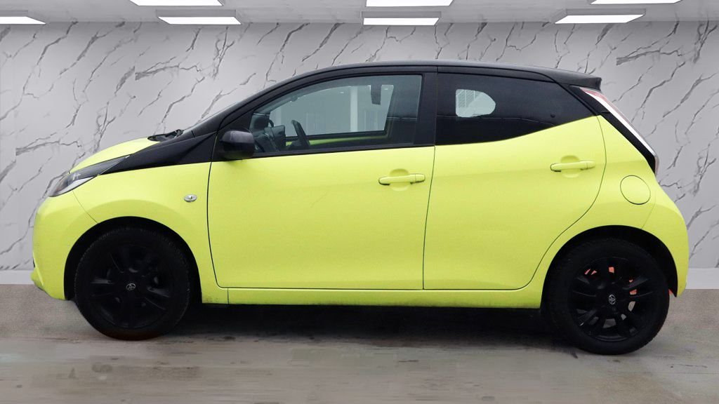 Used Toyota AYGO 2017 for sale - 77422395: Photo 8