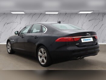 Used Jaguar XF 2018 for sale - 76454700: Photo