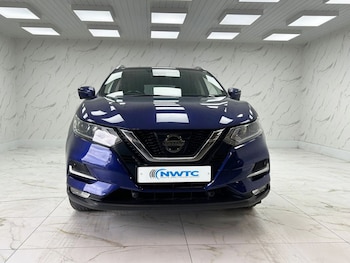 Used Nissan Qashqai 2017 for sale - 75642400: Photo
