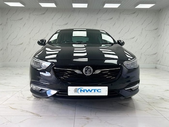 Used Vauxhall Insignia 2017 for sale - 76470061: Photo