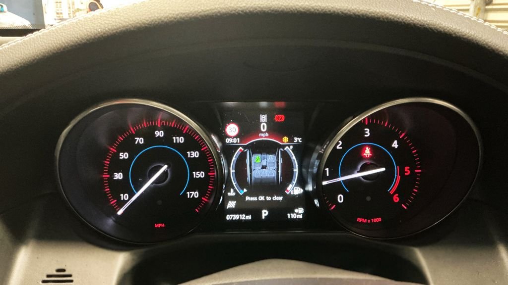 Used Jaguar XF 2017 for sale - 77328366: Photo 11