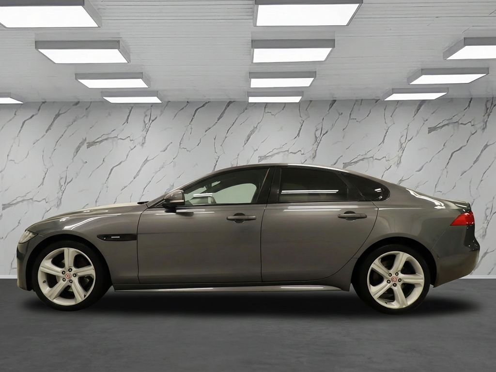 Used Jaguar XF 2017 for sale - 77328366: Photo 8