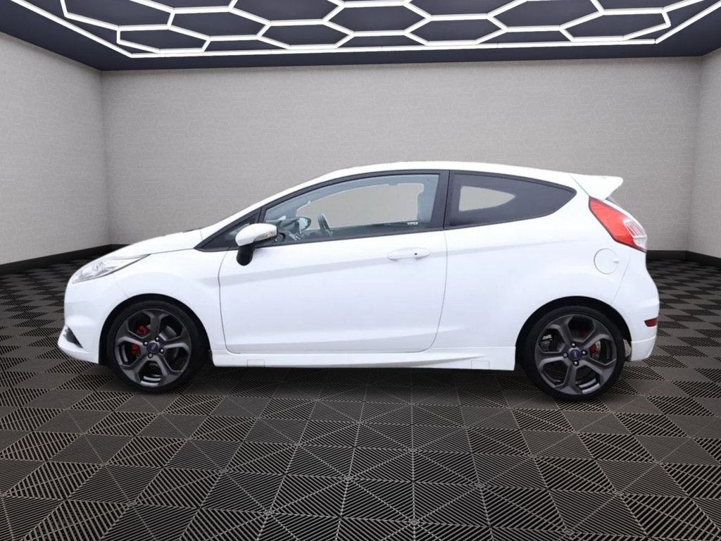 Used Ford Fiesta 2016 for sale - 76132601: Photo 7
