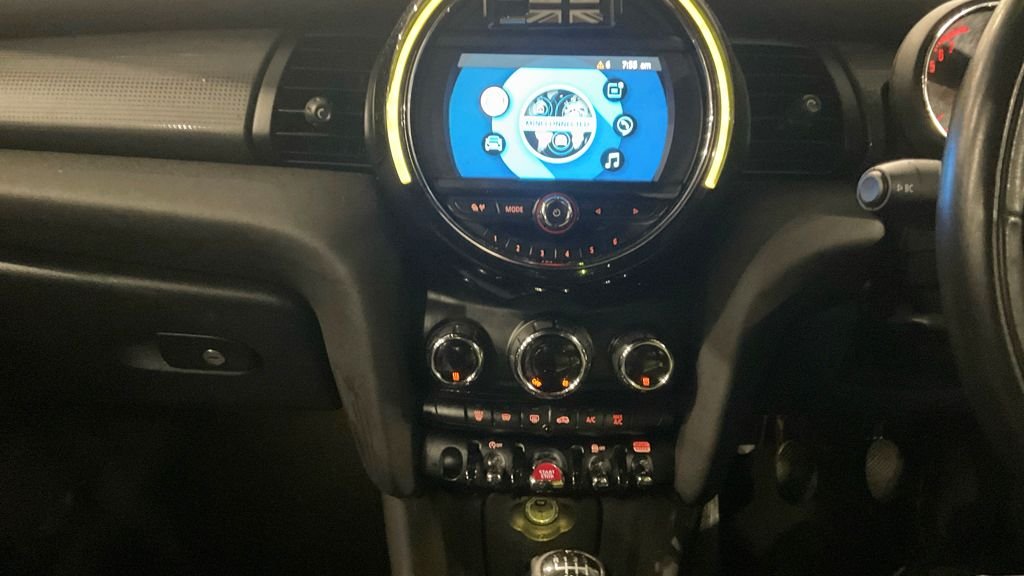 Used MINI Convertible 2018 for sale - 77667723: Photo 11