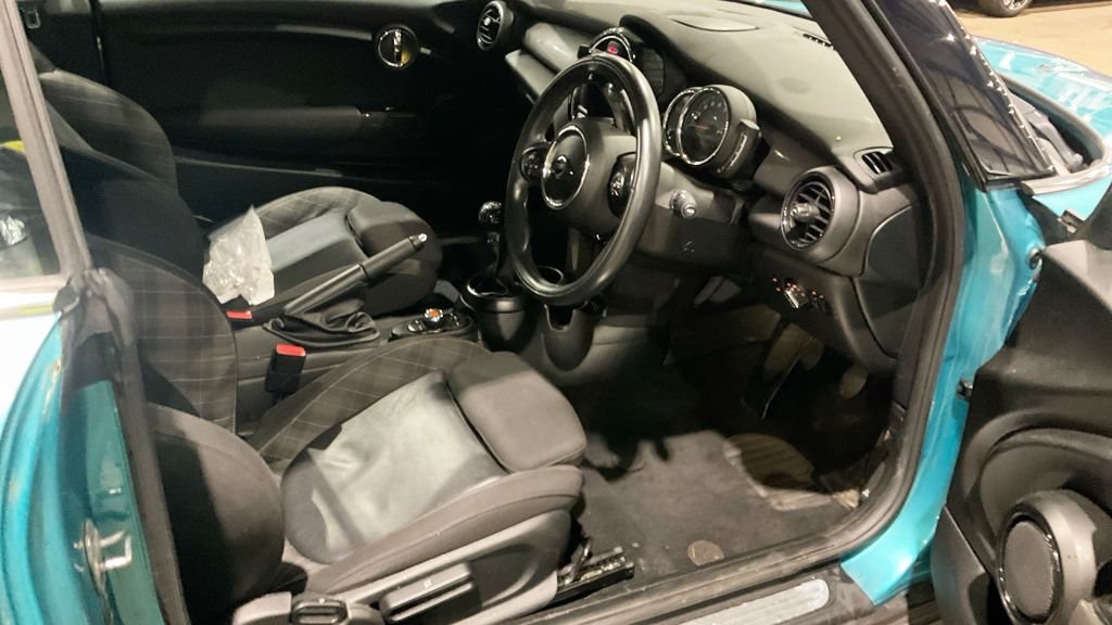 Used MINI Convertible 2018 for sale - 77667723: Photo 13