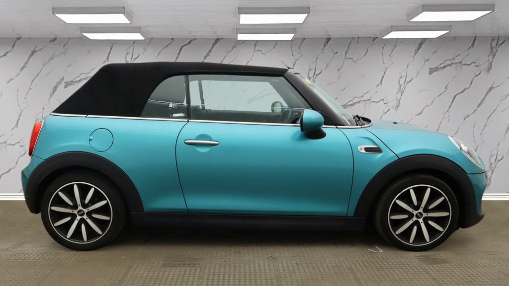 Used MINI Convertible 2018 for sale - 77667723: Photo 8