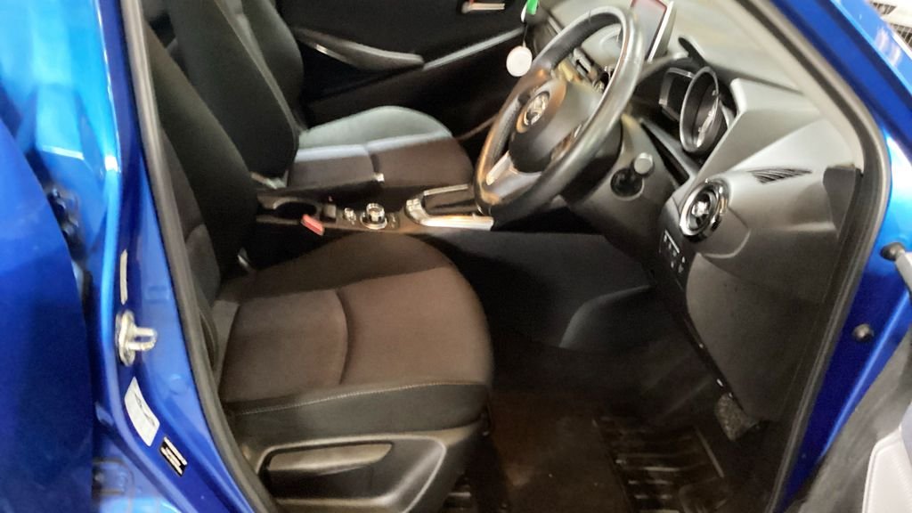 Used Mazda Mazda2 2016 for sale - 77905117: Photo 12