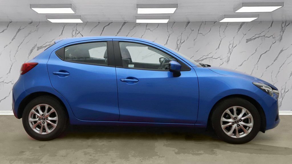 Used Mazda Mazda2 2016 for sale - 77905117: Photo 7