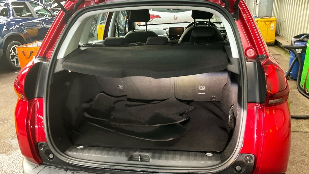 Used Peugeot 2008 2017 for sale - 76792246: Photo 11