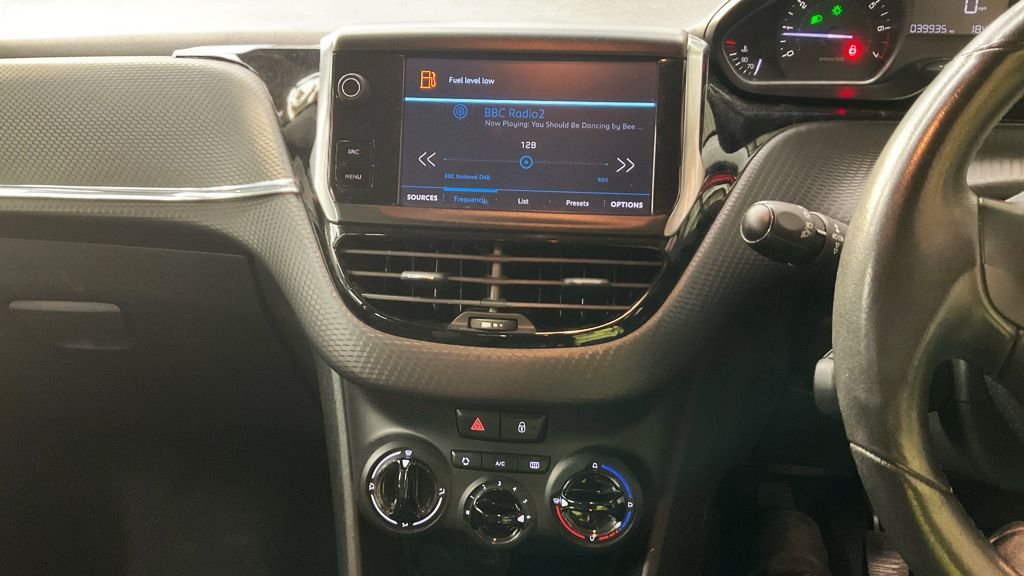 Used Peugeot 2008 2017 for sale - 76792246: Photo 7