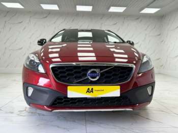 Used Volvo V40 Cross Country 2015 for sale - 74833932: Photo