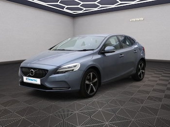 Used Volvo V40 2016 for sale - 75801981: Photo