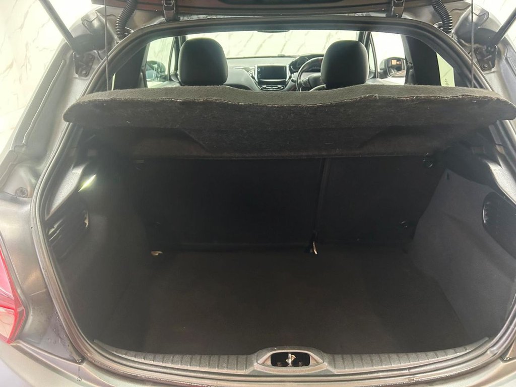 Used Peugeot 208 2017 for sale - 76655279: Photo 20