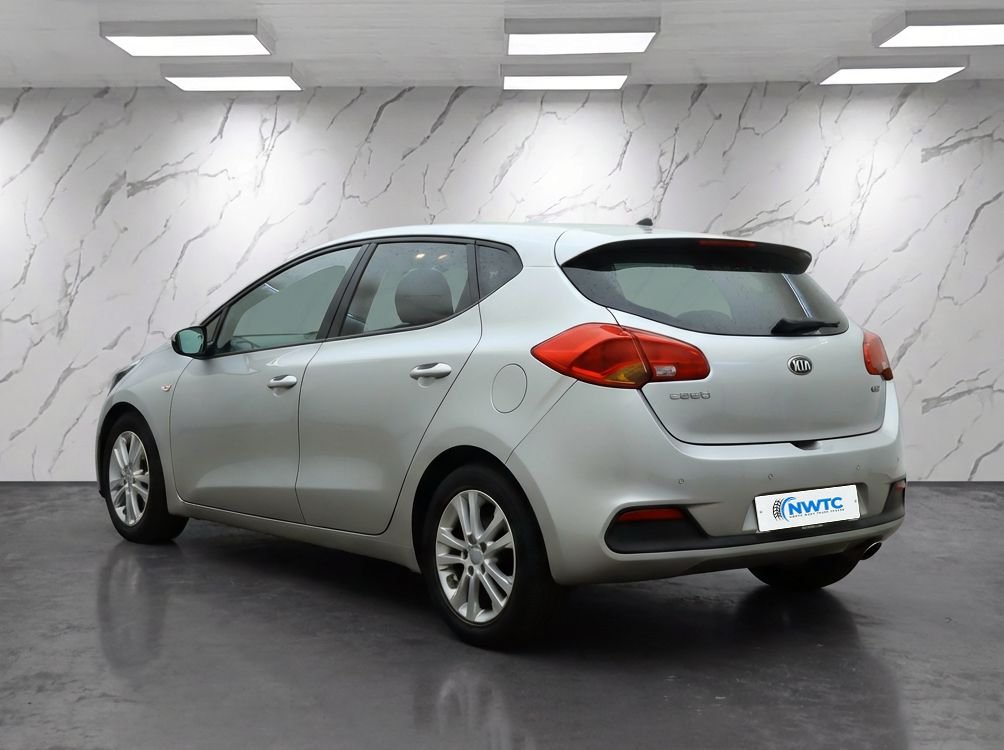 Used Kia Ceed 2015 for sale - 77302656: Photo 5