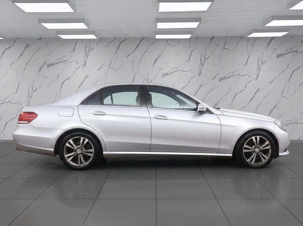 Used Mercedes-Benz E Class 2014 for sale - 77356490: Photo 7