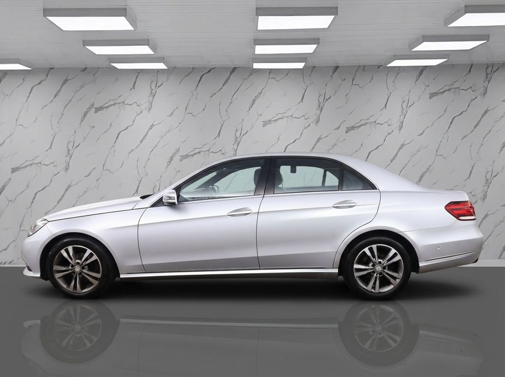 Used Mercedes-Benz E Class 2014 for sale - 77356490: Photo 8